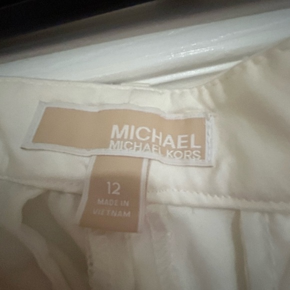 Michael Kors white pants; Good condition; Size 12 - Picture 2 of 4